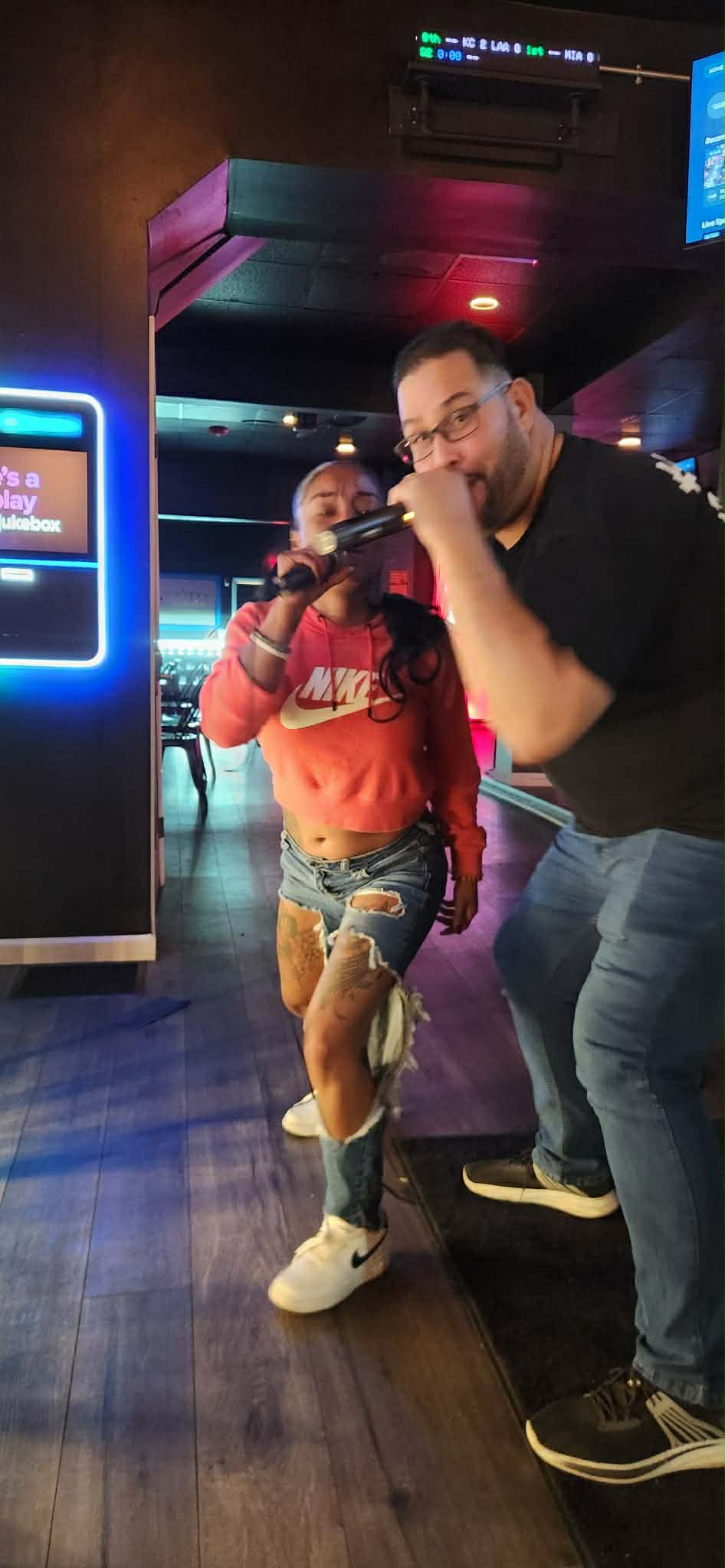 Romantic songs contest